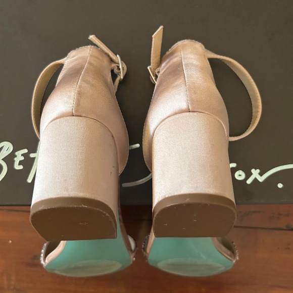 Betsy Johnson shoes - Picture 4 of 5